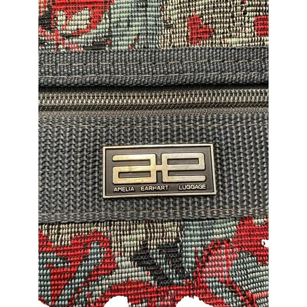 Amelia Earhart Luggage Unisex Travel Garments Bags Multicolor Floral Vintage